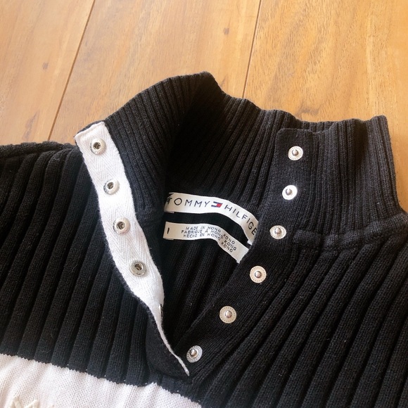 VINTAGE Tommy Hilfiger Mock Neck Sweater💯🔥 - Picture 6 of 16